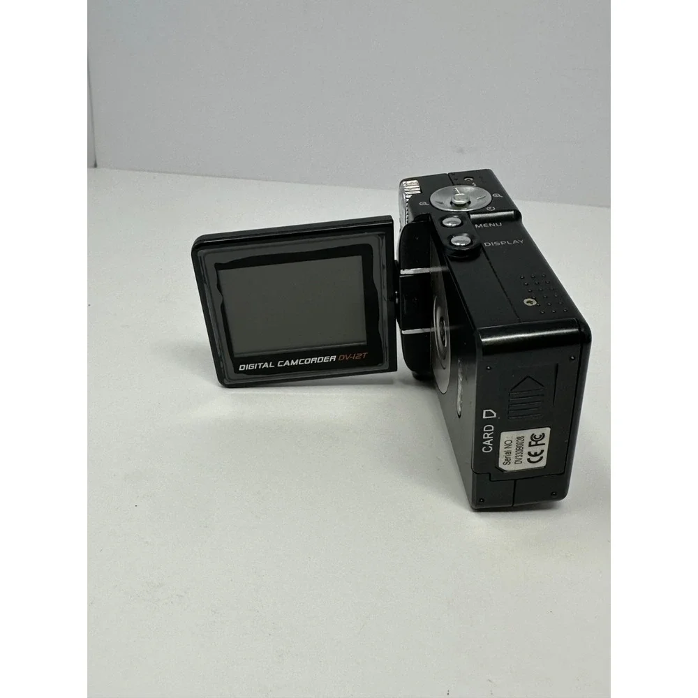 SVP 12 Megapixels Digital Handheld Camcorder DV-12T Tested Working MP3 Mpeg4 V2